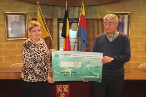 De Valier en 11 11 11 cheques Persregio Dender