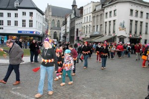 Aalsterse Gilles op stap in Aalst Persregio Dender