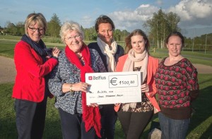 Jong Markant Aalst schenkt cheque aan Bijeva Persregio Dender