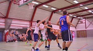 Amerikaanse basketbalspelers in Denderleeuw Persregio Dender