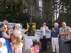 Standbeeld kartonfabriek Goeferdinge Persregio Dender