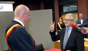 Eedaflegging burgemeester Denderleeuw Persregio Dender