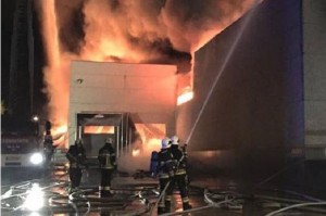 Rijstwafel fabriek Tamar in de as Schendelbeke Persregio Dender