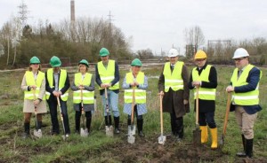 Eerste spadesteek Dender stuw en sluis Persregio Dender