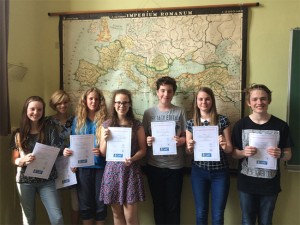 Leerlingen Middenschool Geraardsbergen ontvangen diploma Persregio Dender