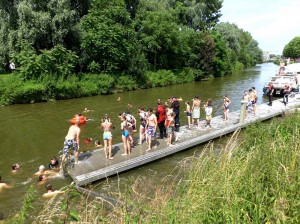 Big Jump in Dender Persregio Dender