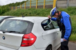 Politie preventief controle auto slotvast Persregio Dender