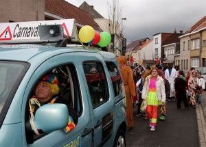 Carnavalsoptocht in VB scholen Liedekerke Persregio Dender