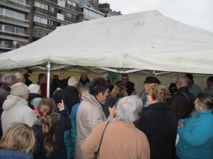 Prins Carnaval Ninof en Tania De Jonge bakken pannekoeken Persregio Dender