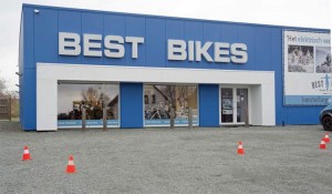 Best - Bikes winkel beschoten Persregio Dender