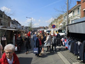 Wekelijkse markt in Ninove Persregio Dender