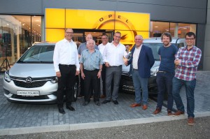 OCMW Ninove ontvangt sleutels bij Opel Central Persregio Dender
