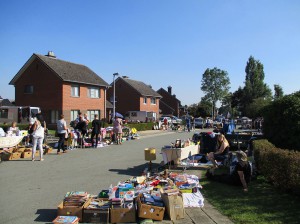 Rommelmarkt in wijk Deeskesveld Kerksken Persregio Dender