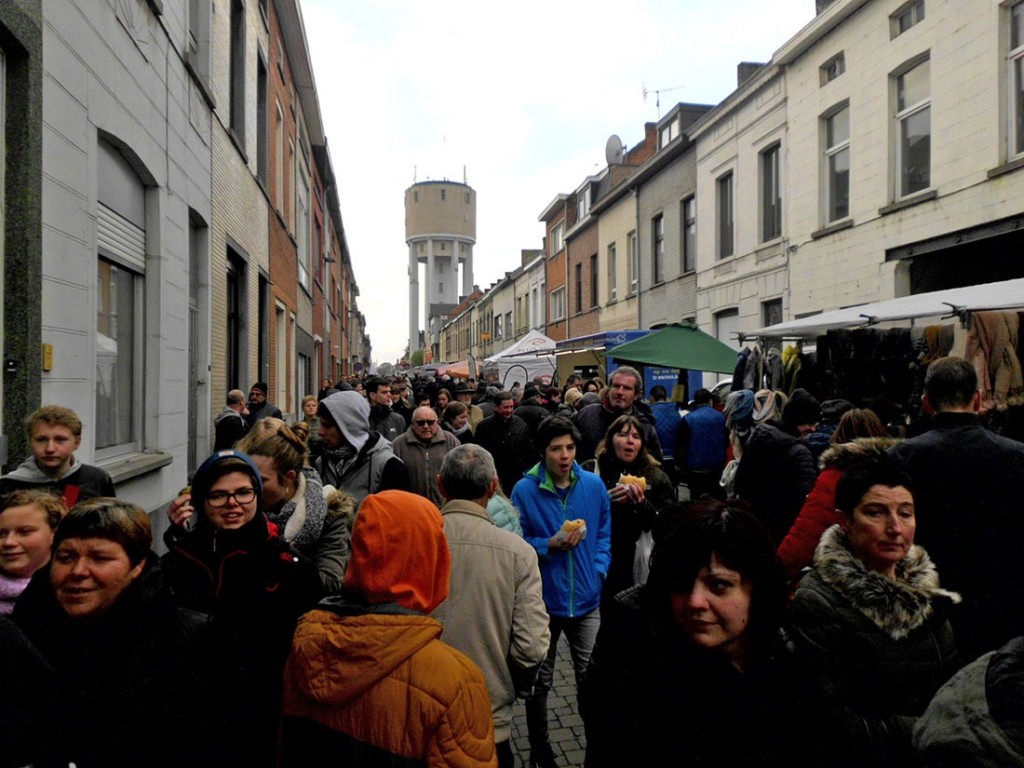 Stad Aalst Voert Mondmaskerplicht In Op Jaarmarkt… Persregiodender Be